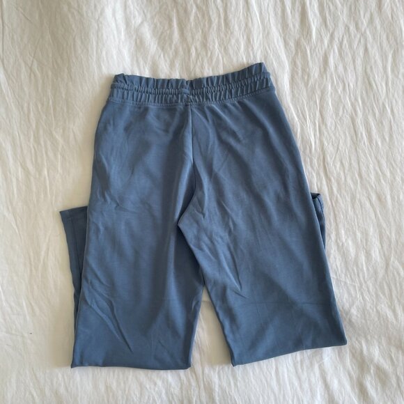 Athleta Mid Rise Straight Crop Pants in Cottage Blue (sz XS) - Picture 5 of 6